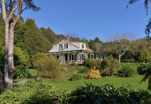 1840 Abel Tasman Drive, Tata Beach