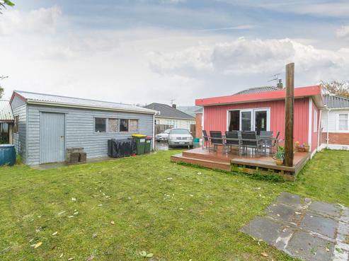 70 Molesworth Street, Taita