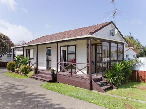 2/32 John Street, Pukekohe