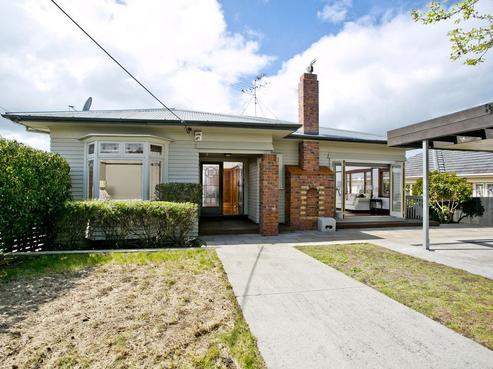 20 Seaview Avenue, Northcote