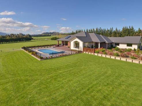 172 Ashley Road, Cust