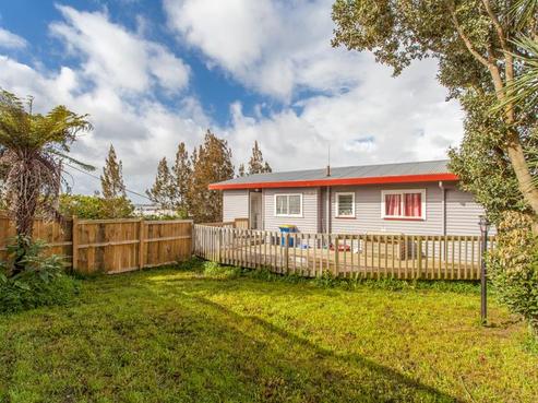 102 Target Road, Wairau Valley