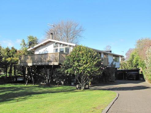 34 Sunset Street, Hilltop