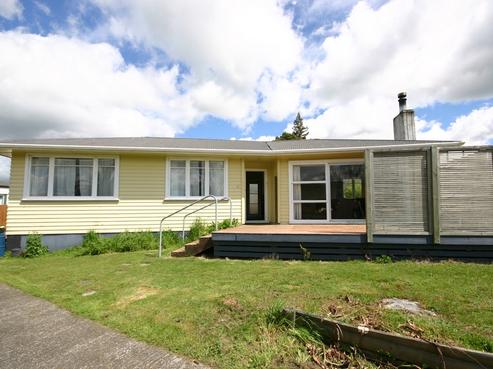 40 Pandora Avenue, Sunnybrook