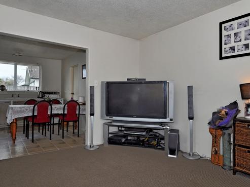 2/49 Kuaka Crescent, Bromley