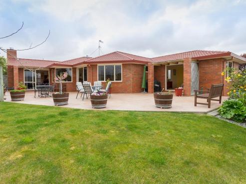 17 Olive Grove, Havelock North