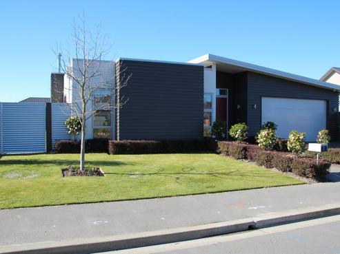 7 Roullet Lane, Yaldhurst