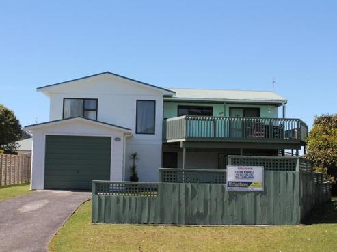 19 Chestnut Grove, Tairua