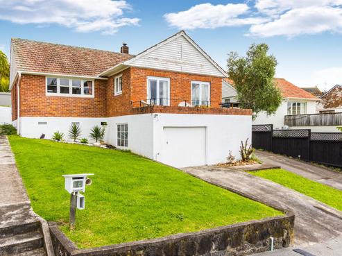 16 Kurahaupo Street, Orakei