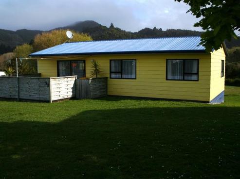 98 Kon Tiki Road, Whiritoa