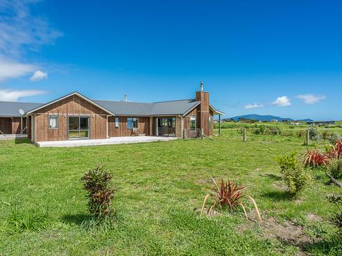 81 Raukawa Road, Peka Peka