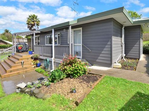 2/45 Unsworth Drive, Unsworth Heights