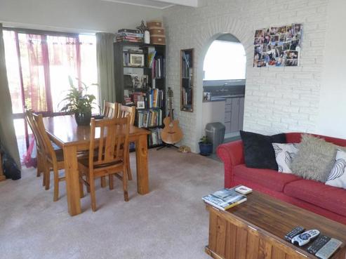 3/1009 Tomoana Road, Mahora