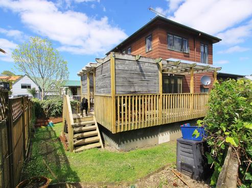122B Brian Crescent, Stanmore Bay