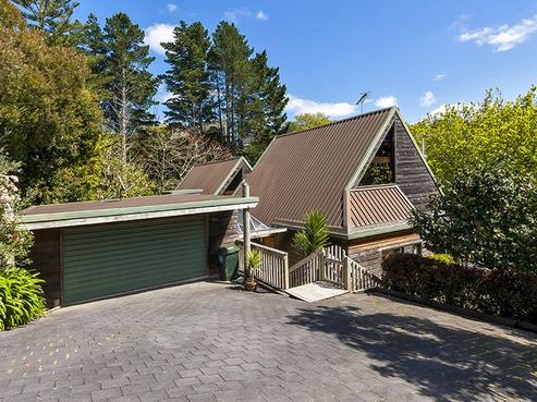27 Copperfield Terrace, Mellons Bay