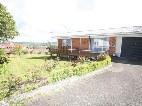 60B Thomas Crescent, Western Heights