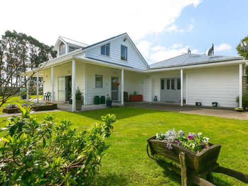 8 Johns Road, Inglewood