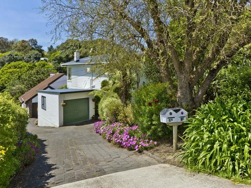 8A Gray Crescent, Torbay