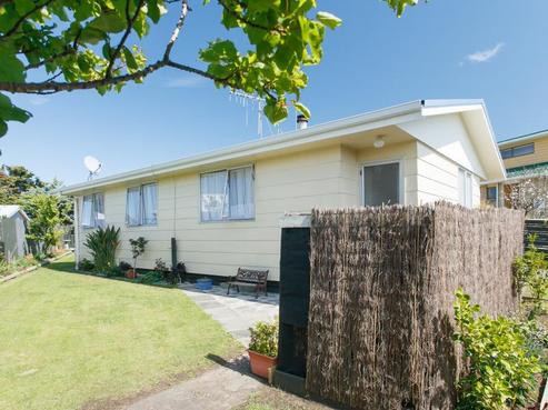 63 Hinau Street, Castlecliff