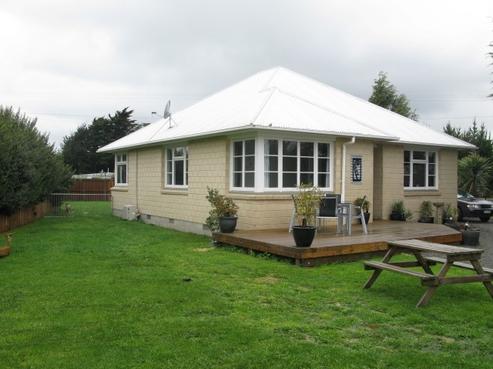 24 Chertsey Kyle Road, Chertsey