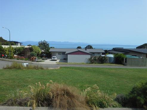 27 Nyhane Drive, Tata Beach