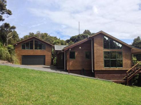 154 Stoney Creek Drive, Waitakere