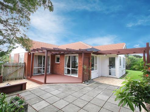 1 Wyatt Place, Glendene