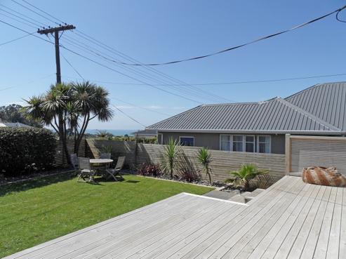 8 Moana Crescent, Blagdon
