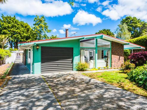 6 Totara Grove, Hillcrest