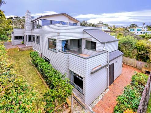 16 Parr Terrace, Castor Bay
