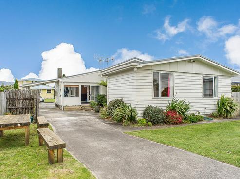 10 Rangiatea Street, Paraparaumu Beach