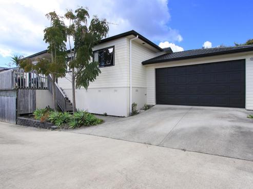 2/30 Kauri Road, Stanmore Bay
