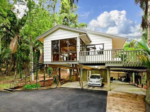 203 Scenic Drive, Titirangi