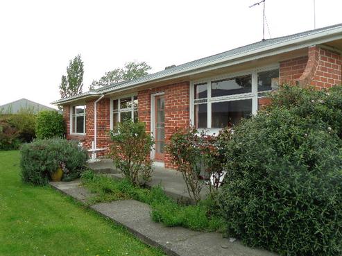33 Trevors Road, Hampstead