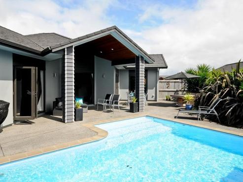9 Rhys Avenue, Huntington