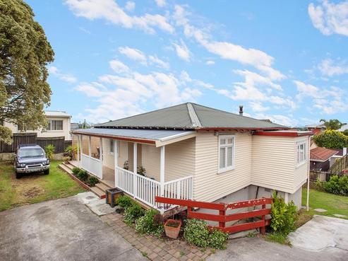 244 Great North Road, Henderson