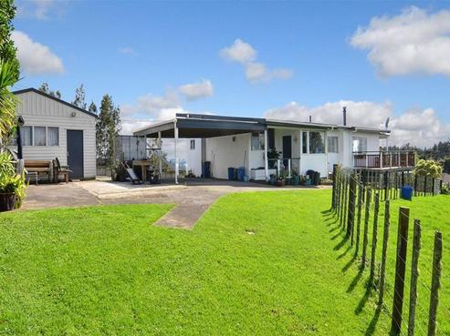 93 Coulter Road, Henderson Valley