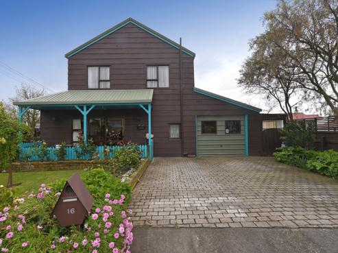 16 Chisnall Street, Richmond