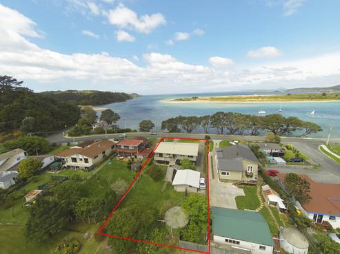 2043 Ngunguru Road, Ngunguru