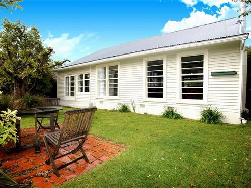 18 Earl Street, Hillsborough