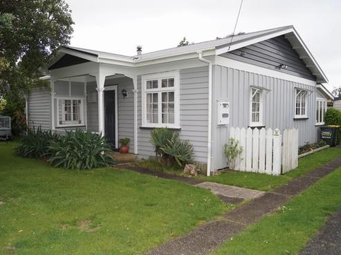 1/2 Onslow Road, Papakura