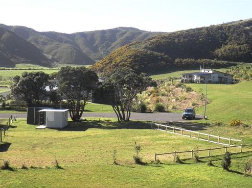 18 Puka Place, Mahia