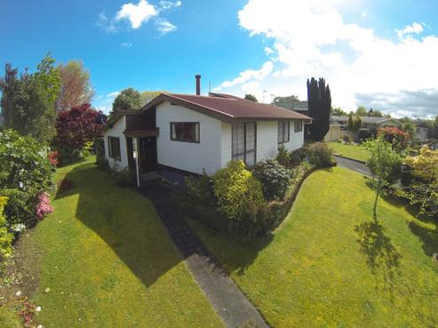 9 Peachgrove Terrace, Hillcrest
