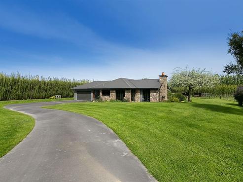 61 Tirohanga Road, North Taieri