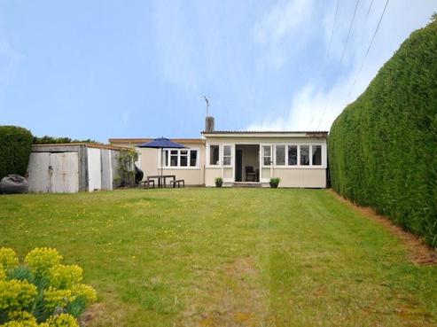 34 Rauparaha Street, Waikanae Beach
