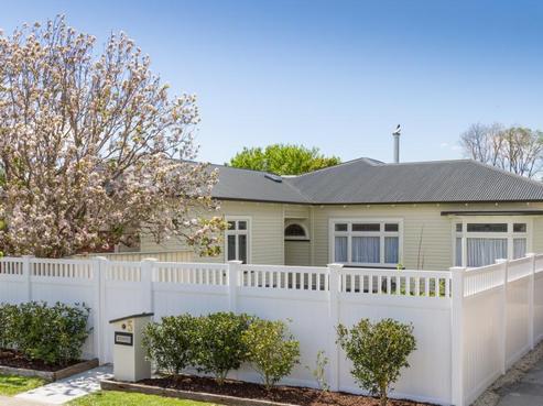 5 Lindsay Street, Havelock North