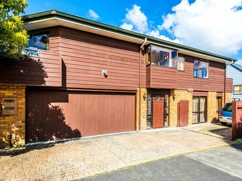 718A East Coast Road, Pinehill