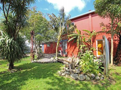 5A Brookes Terrace, Waitara
