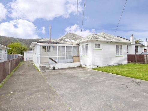 156 Wellington Road, Wainuiomata