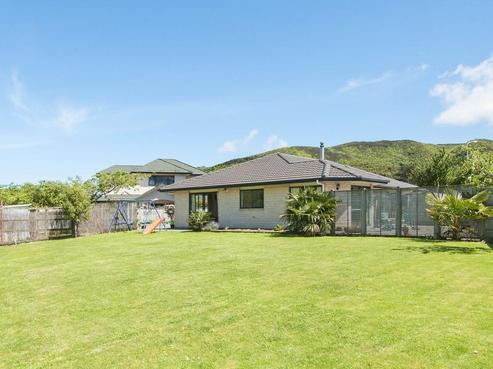 1 Mary Huse Grove, Manor Park